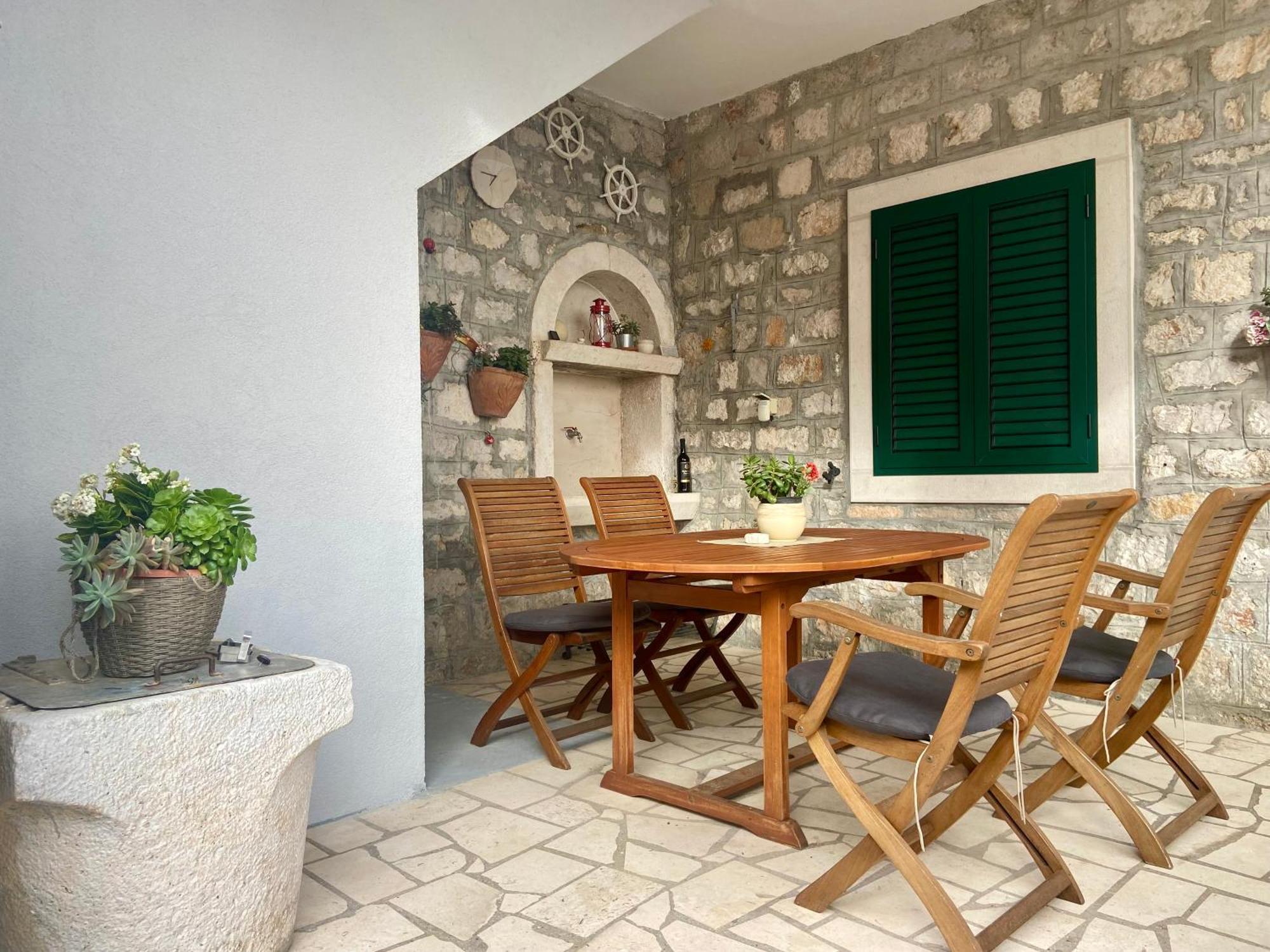 Apartment Simon - Old Stone Charm, Central Bol Life Ngoại thất bức ảnh