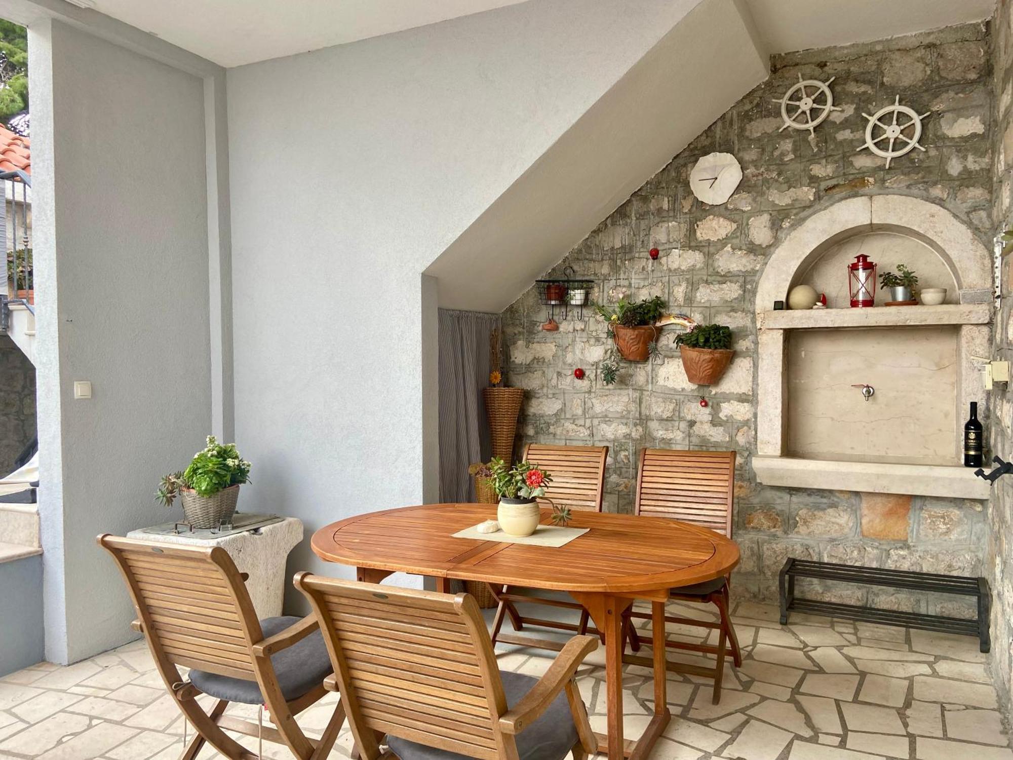 Apartment Simon - Old Stone Charm, Central Bol Life Ngoại thất bức ảnh